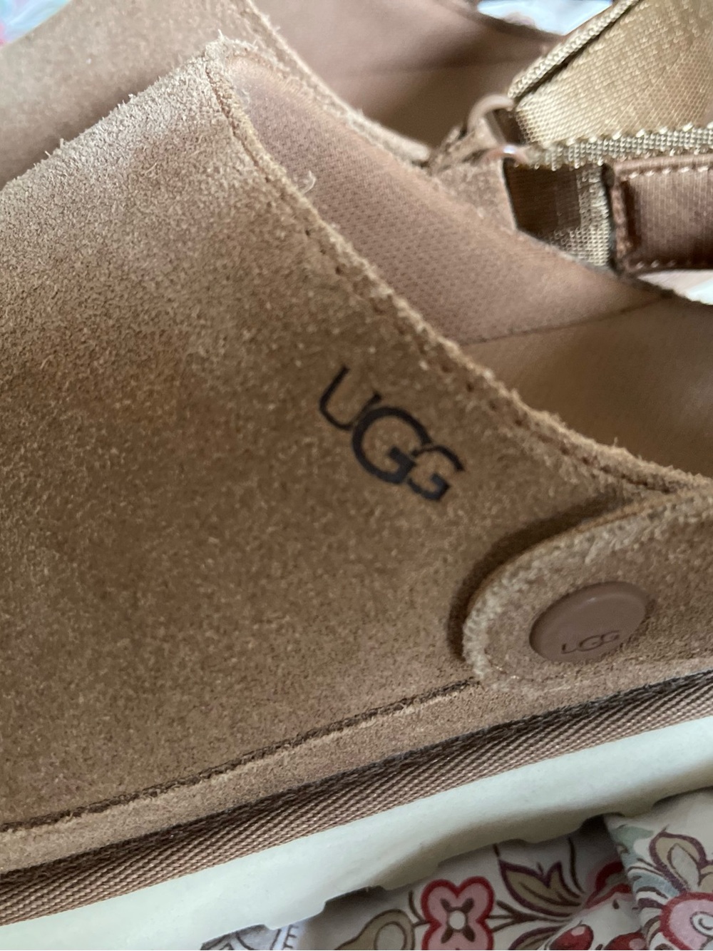 Women's UGG Goldenstar Clogs Chestnut Brown Suede Size 9 EUC! - Picture 10 of 12